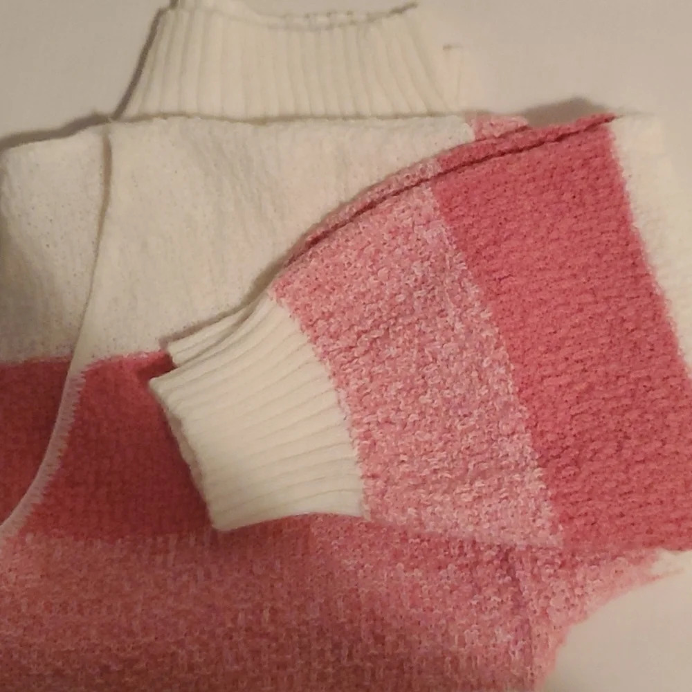 Vintage Centennial Knits Ltd pink & white v-neck sweater made … - Picture 11 of 16